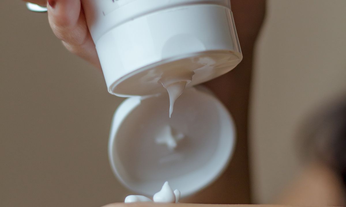 Body cream and body butter texture for skincare manufacturing