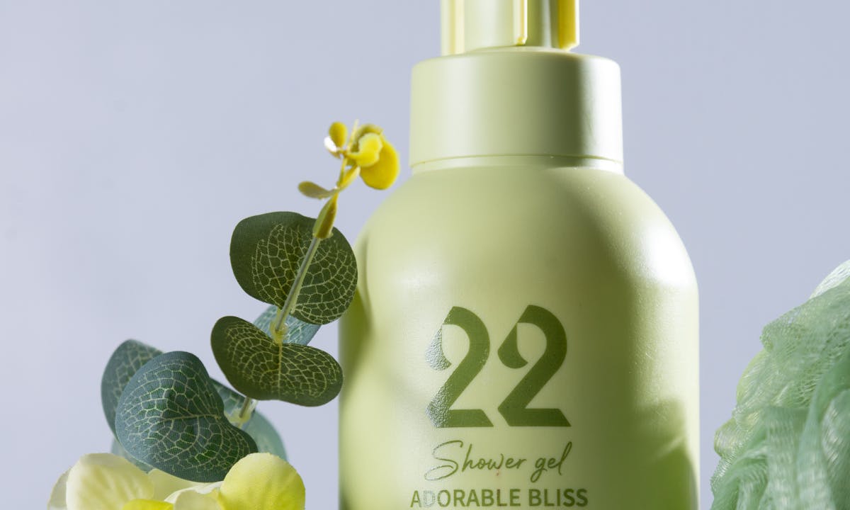 Body wash and shower gel bottle for private label wash care