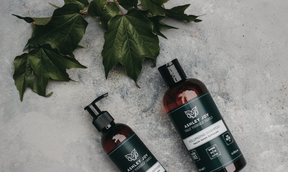 Conditioner bottles for private label hair care product line